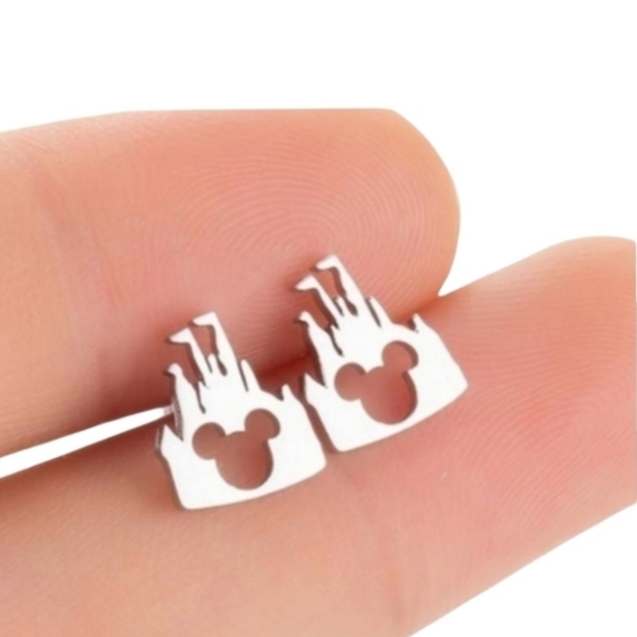 Cinderella's Castle Earrings - Picture 1 of 4